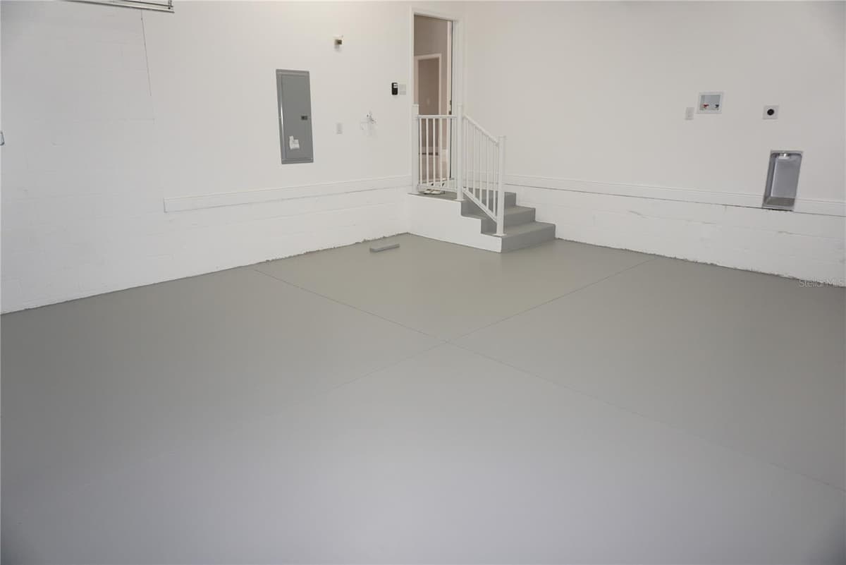 12572 TREE STREET — photo 18 of 25