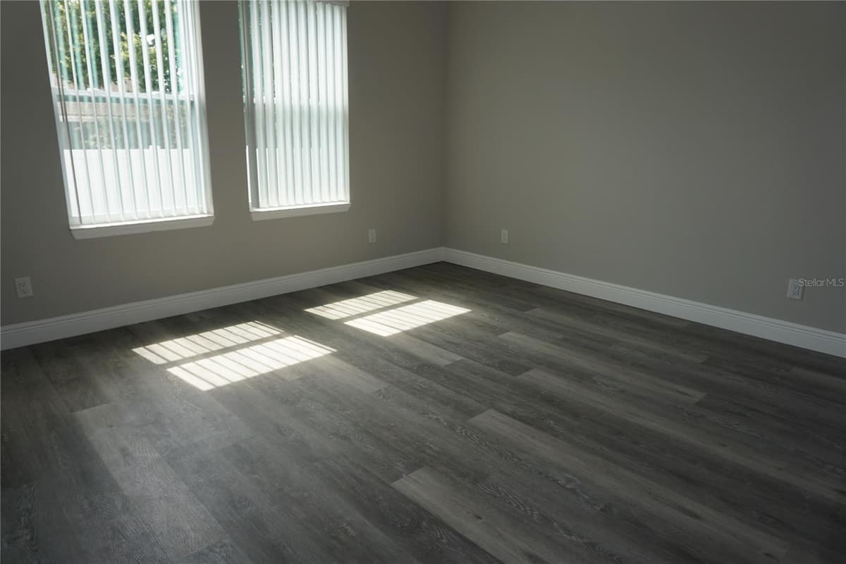 12572 TREE STREET — photo 6 of 25