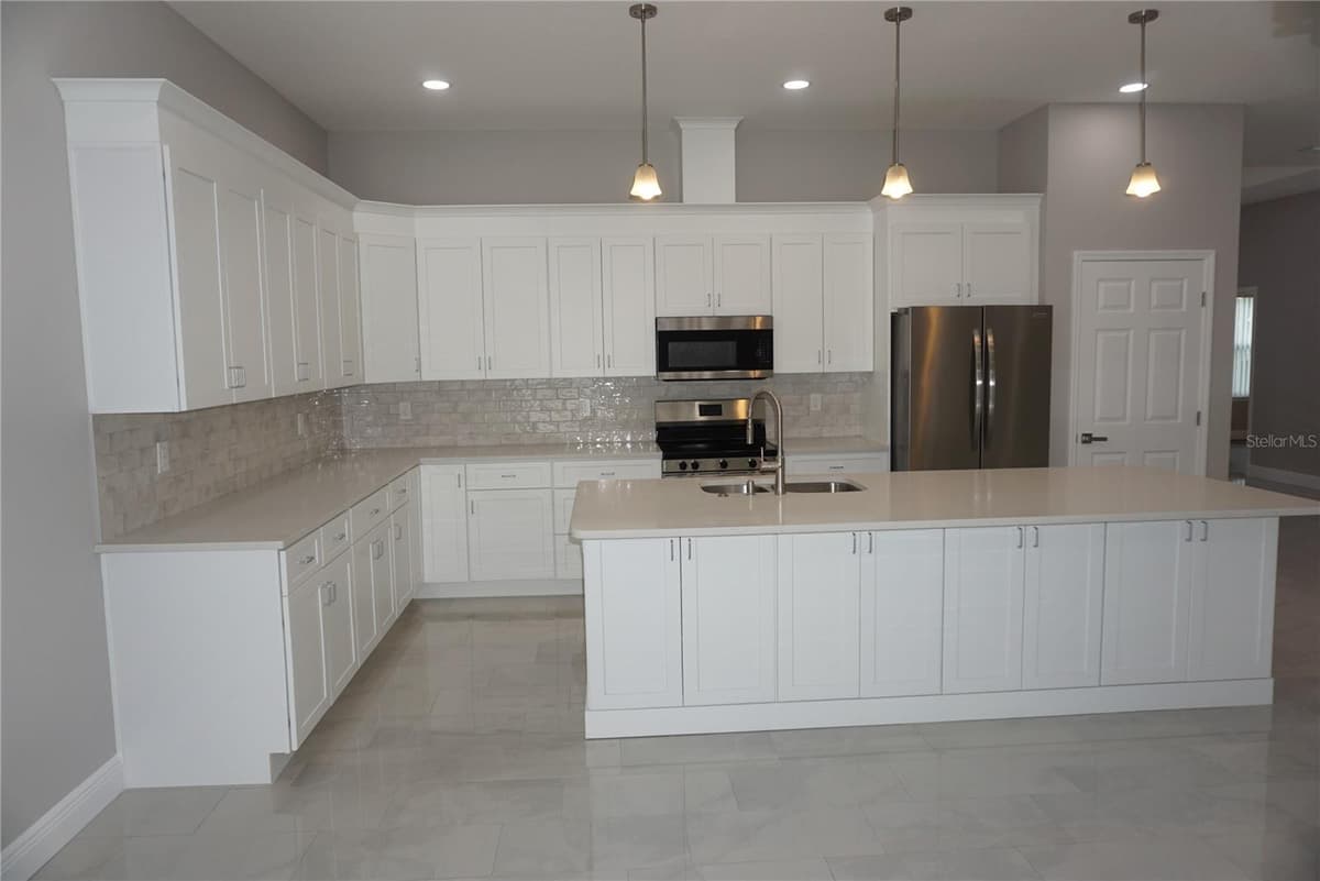12572 TREE STREET — photo 14 of 25