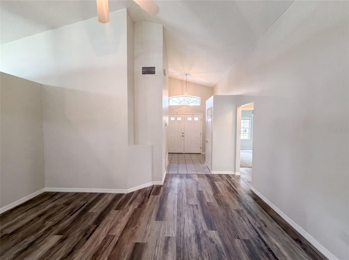 721 SUNBURST COVE LANE — photo 9 of 27