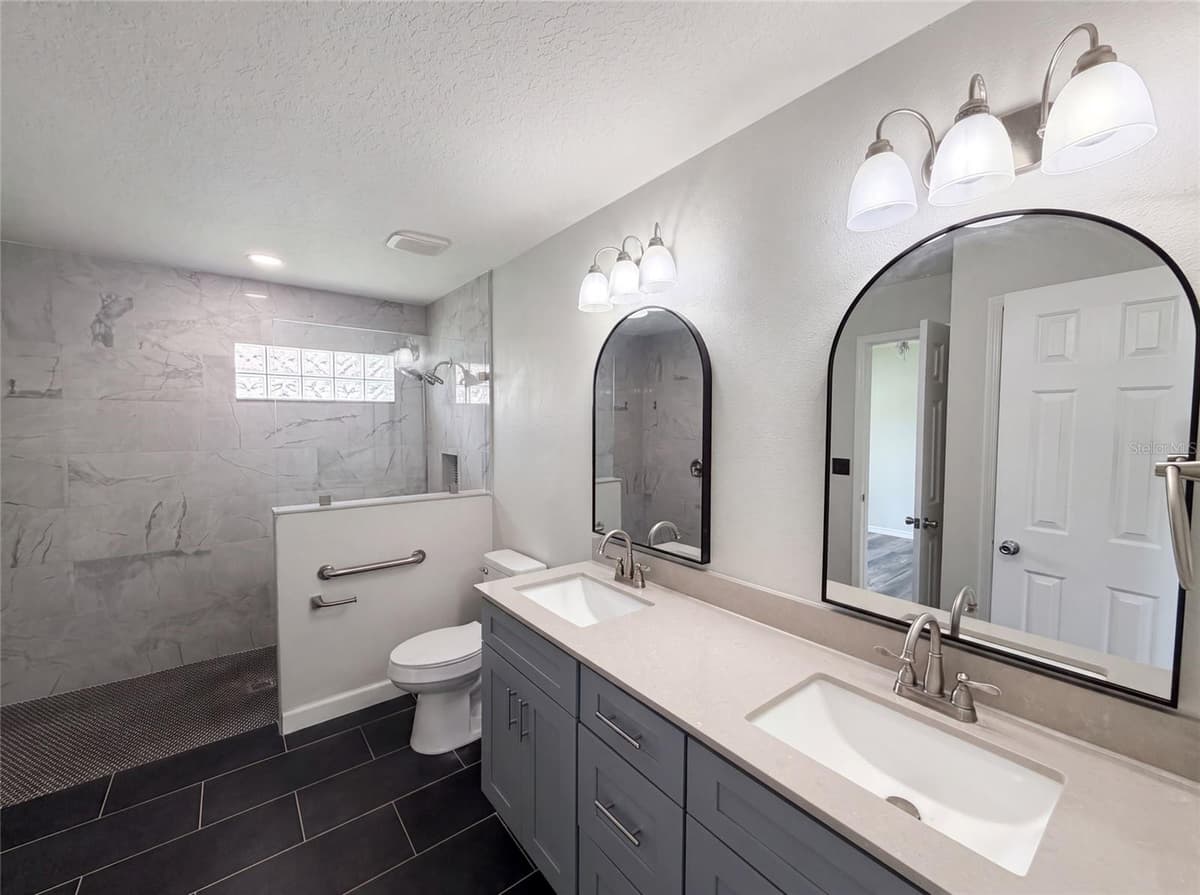 721 SUNBURST COVE LANE — photo 14 of 27