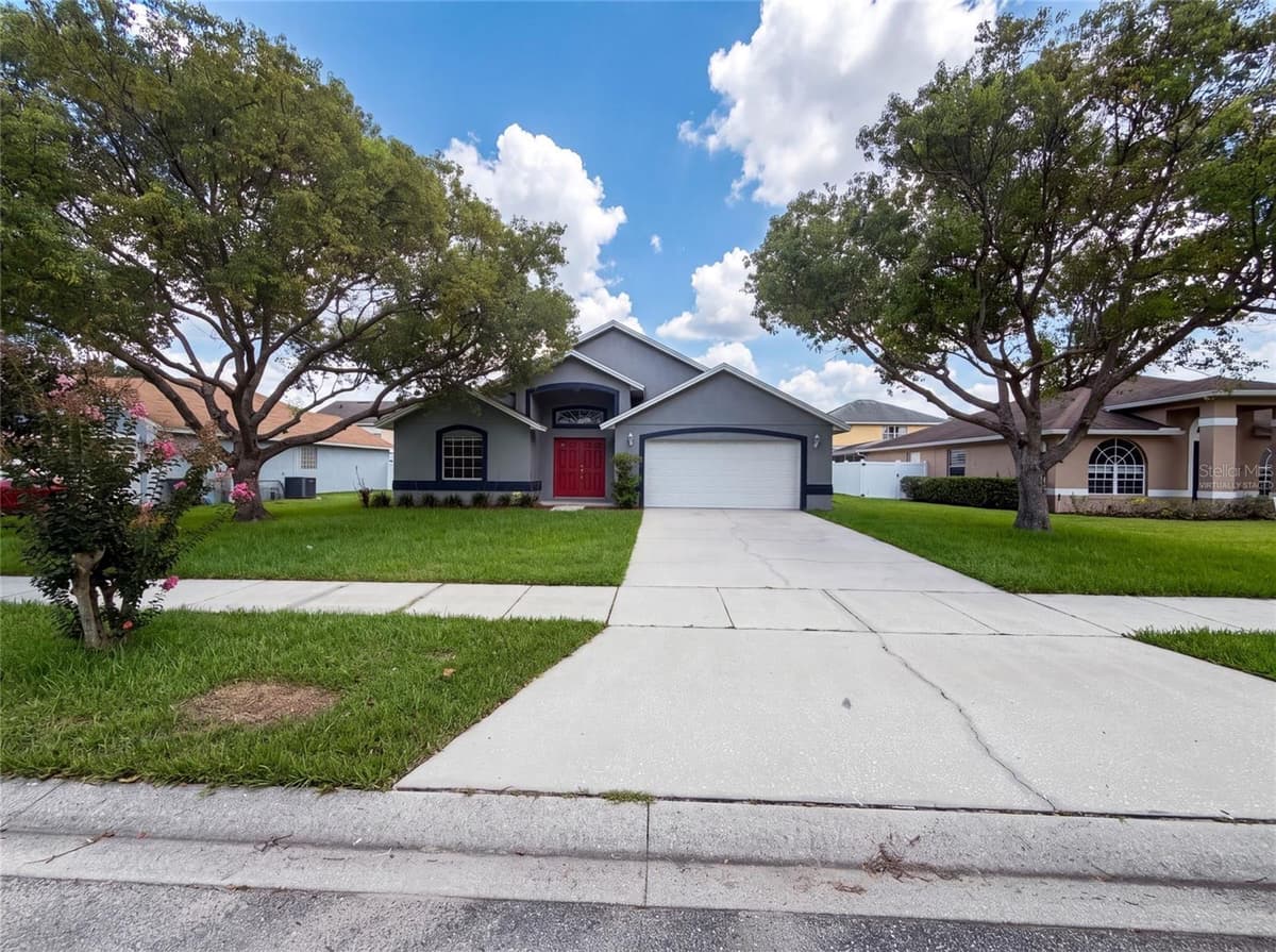 721 SUNBURST COVE LANE — photo 2 of 27
