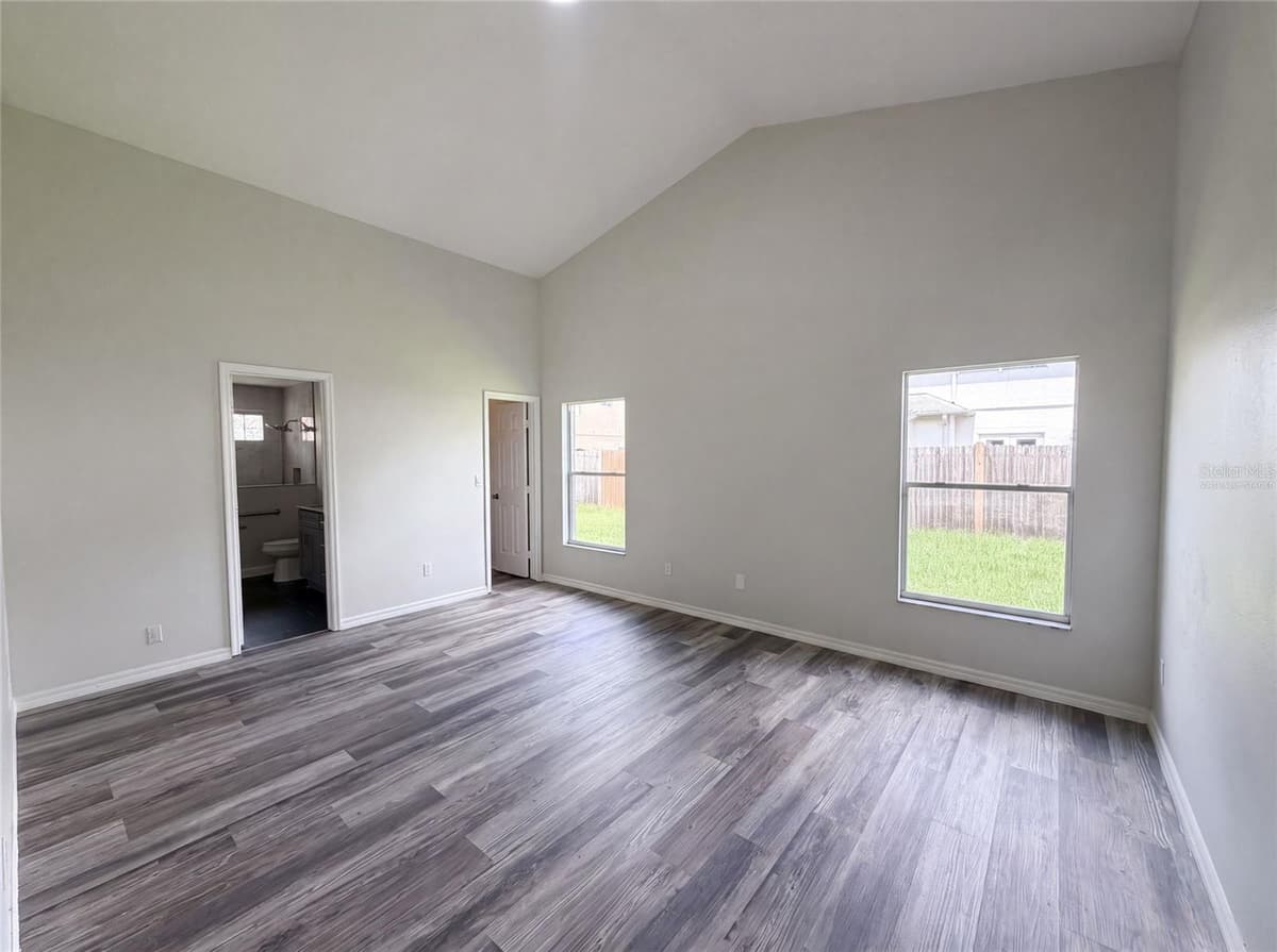 721 SUNBURST COVE LANE — photo 4 of 27