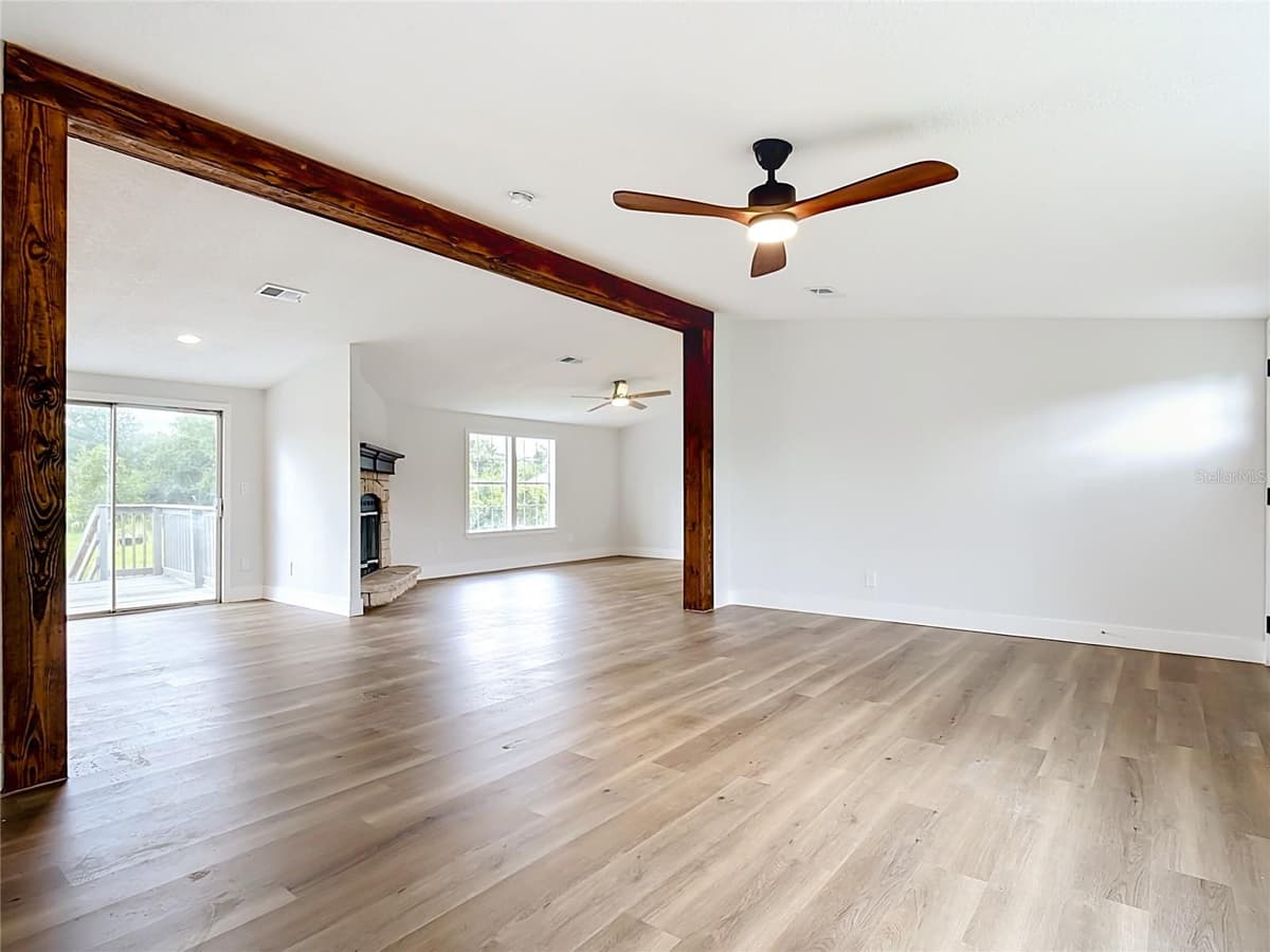 9200 MERCURY DRIVE — photo 5 of 48