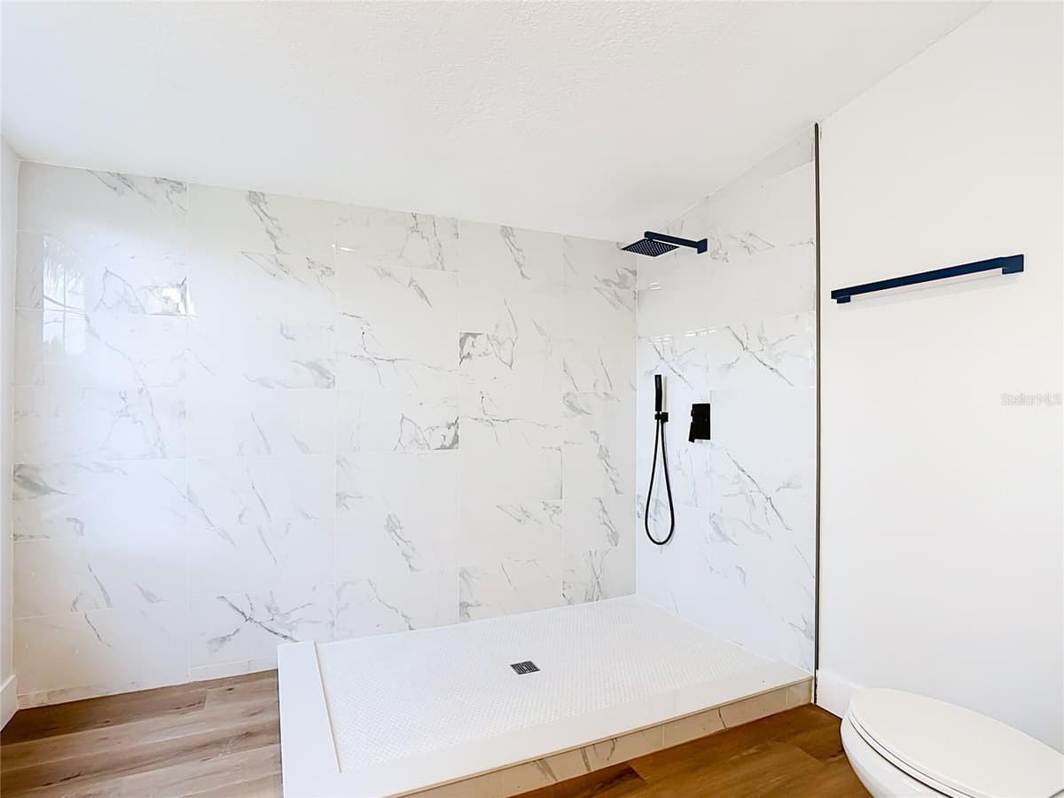 9200 MERCURY DRIVE — photo 29 of 48