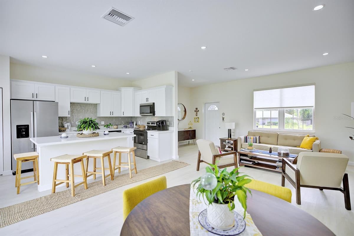 109 FIRE ISLAND AVENUE — photo 8 of 10