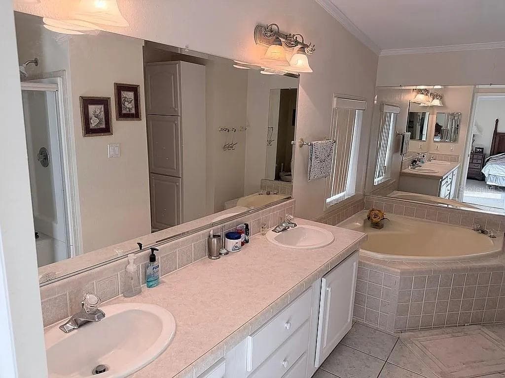 2086 STARBOARD DRIVE — photo 15 of 33