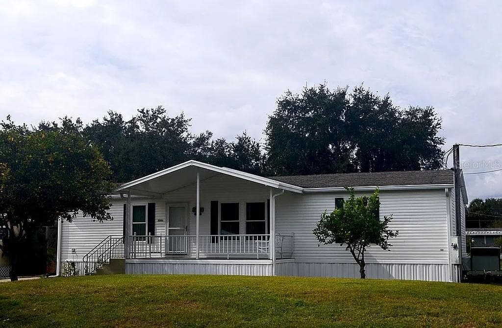 2086 STARBOARD DRIVE — photo 2 of 33
