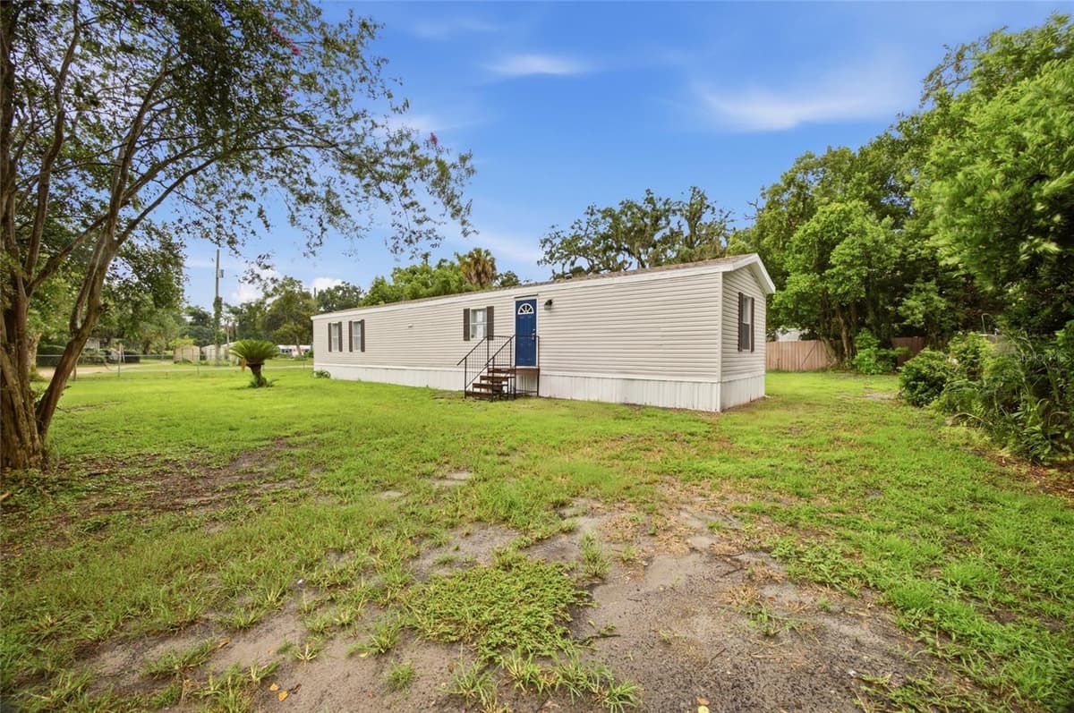 11602 LEWIS AVENUE — photo 1 of 25