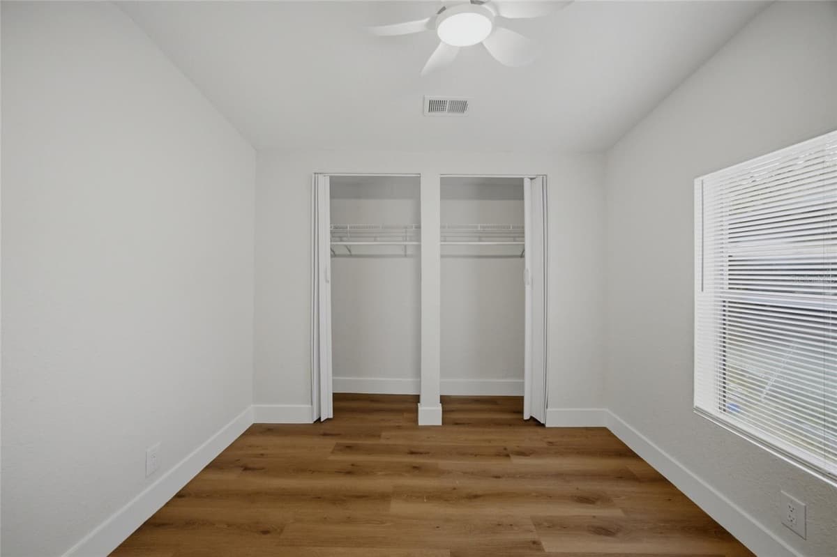 11602 LEWIS AVENUE — photo 17 of 25