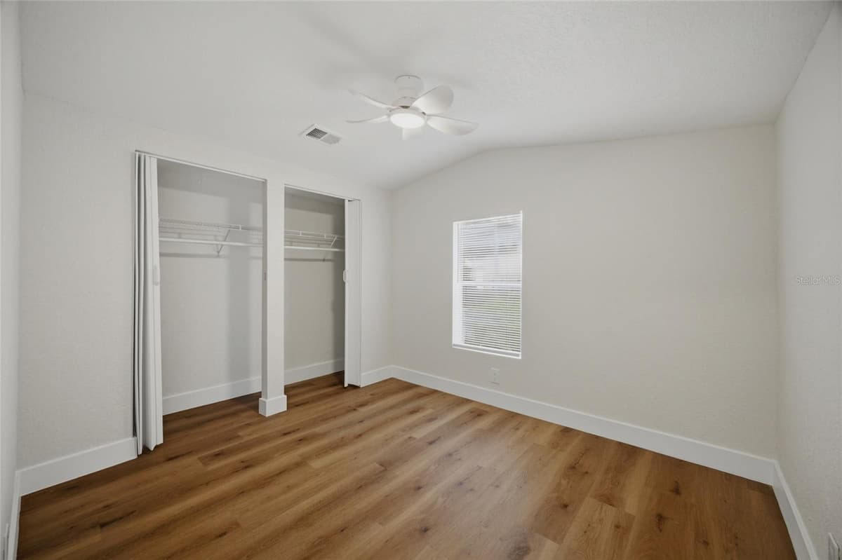 11602 LEWIS AVENUE — photo 15 of 25
