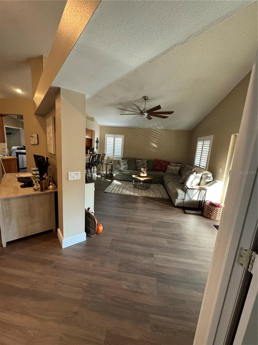 28508 MEADOWRUSH WAY — photo 4 of 8
