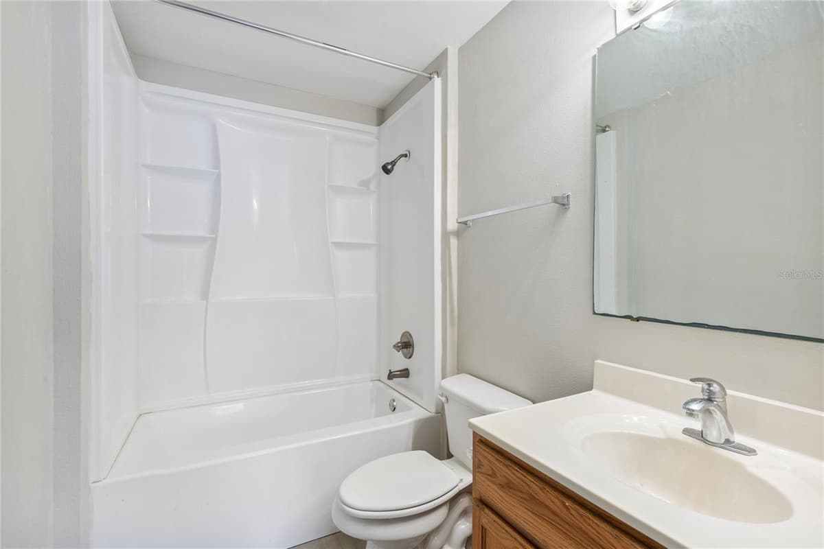 4617 ASHBURN SQUARE DRIVE — photo 16 of 27