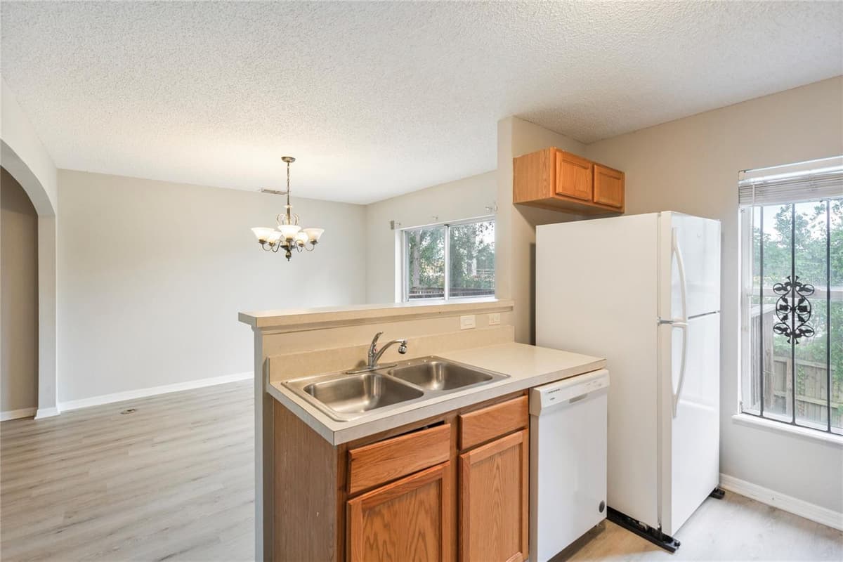 4617 ASHBURN SQUARE DRIVE — photo 8 of 27