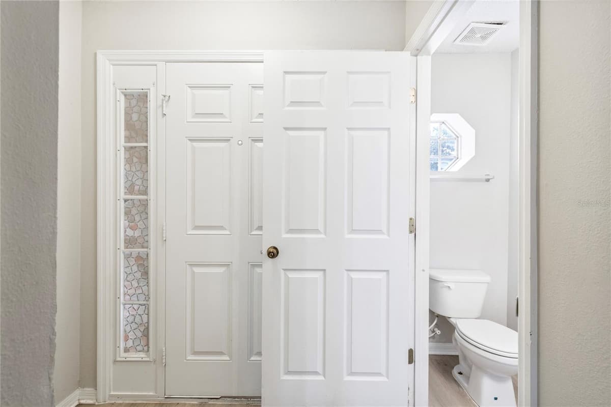 4617 ASHBURN SQUARE DRIVE — photo 13 of 27