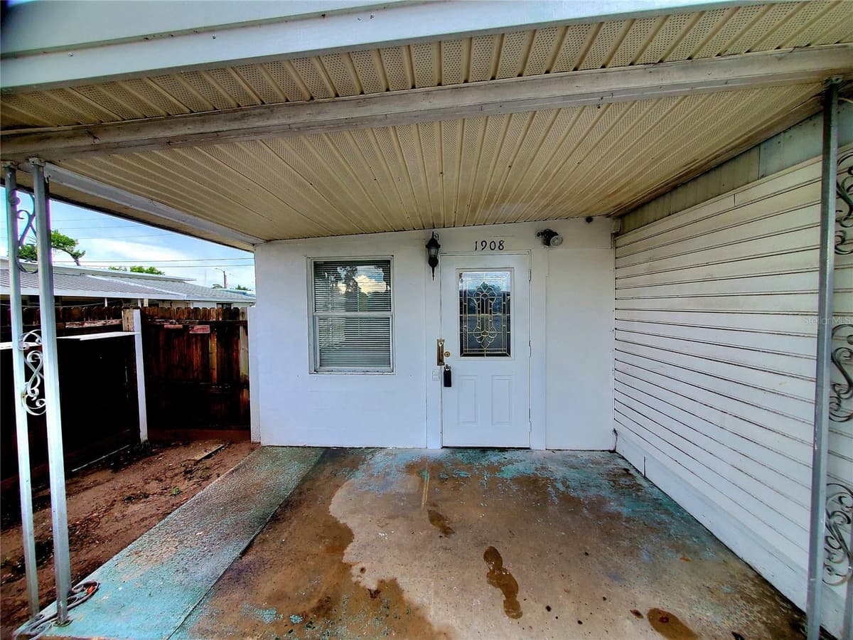 1908 SHADY COVE DRIVE — photo 3 of 19