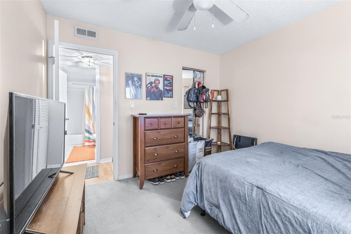 90 HIGHLAND AVENUE — photo 21 of 53