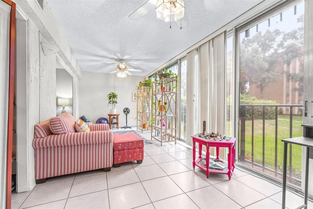 90 HIGHLAND AVENUE — photo 9 of 53