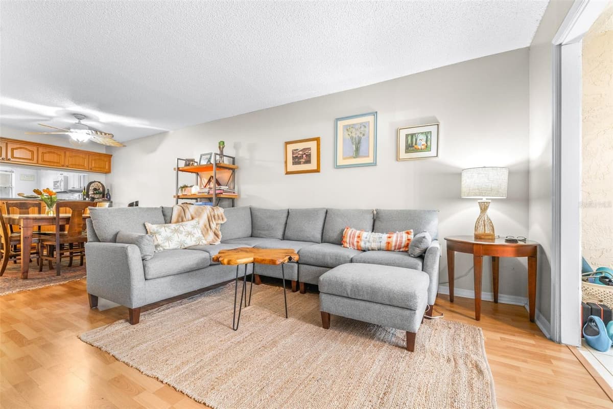 90 HIGHLAND AVENUE — photo 4 of 53