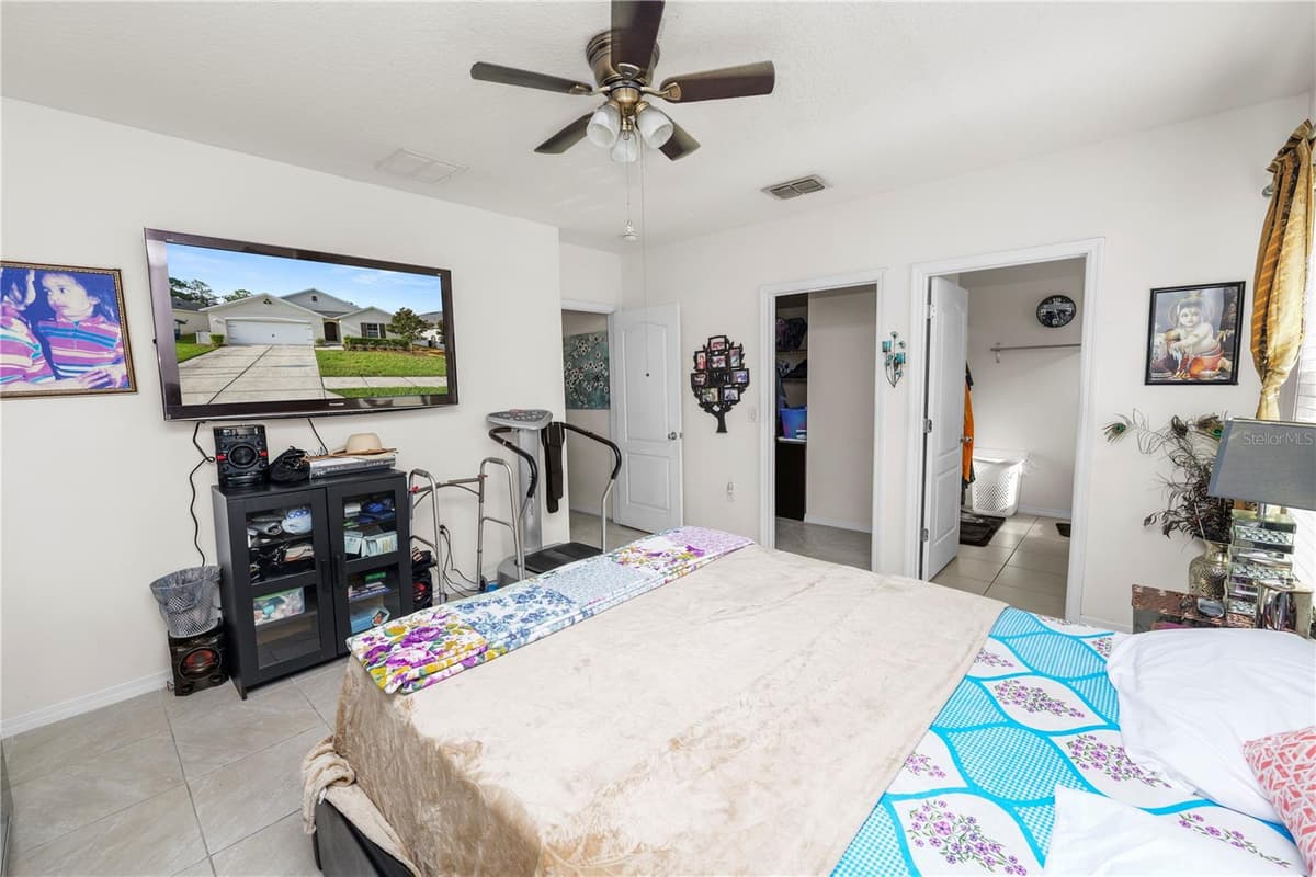 813 SHEEN CIRCLE — photo 10 of 38