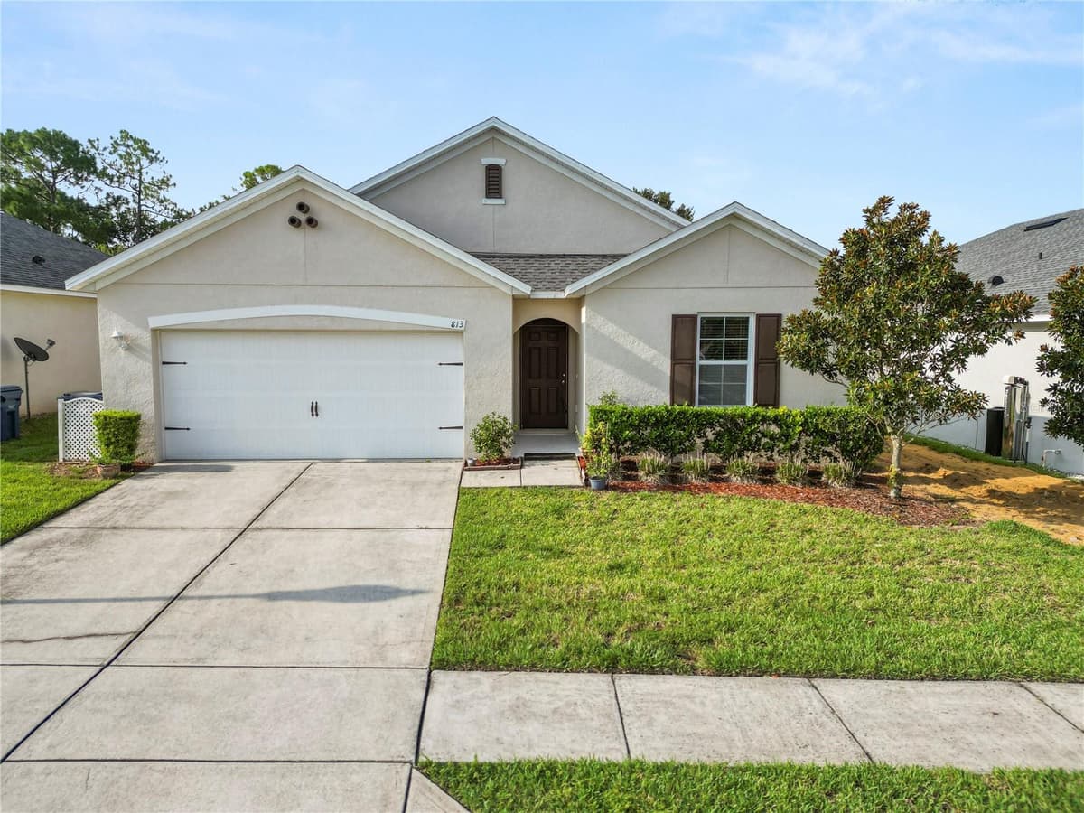 813 SHEEN CIRCLE — photo 1 of 38