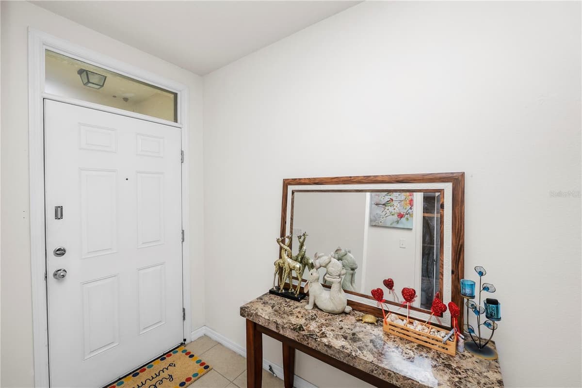 813 SHEEN CIRCLE — photo 6 of 38