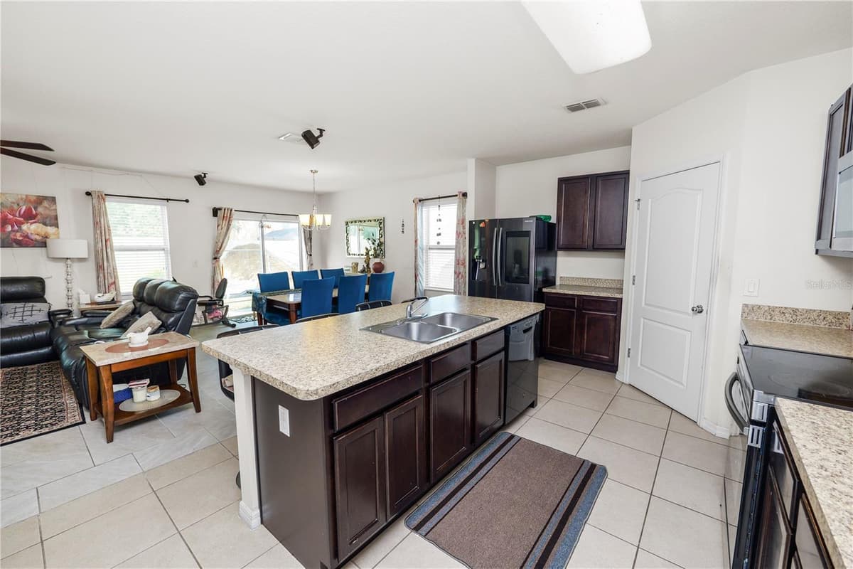 813 SHEEN CIRCLE — photo 21 of 38