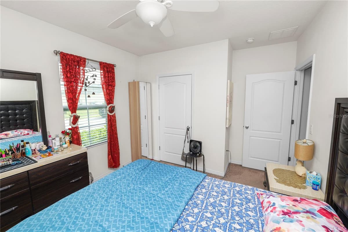 813 SHEEN CIRCLE — photo 9 of 38