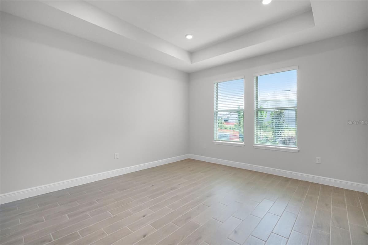 11923 SHINE VIEW LANE — photo 19 of 40