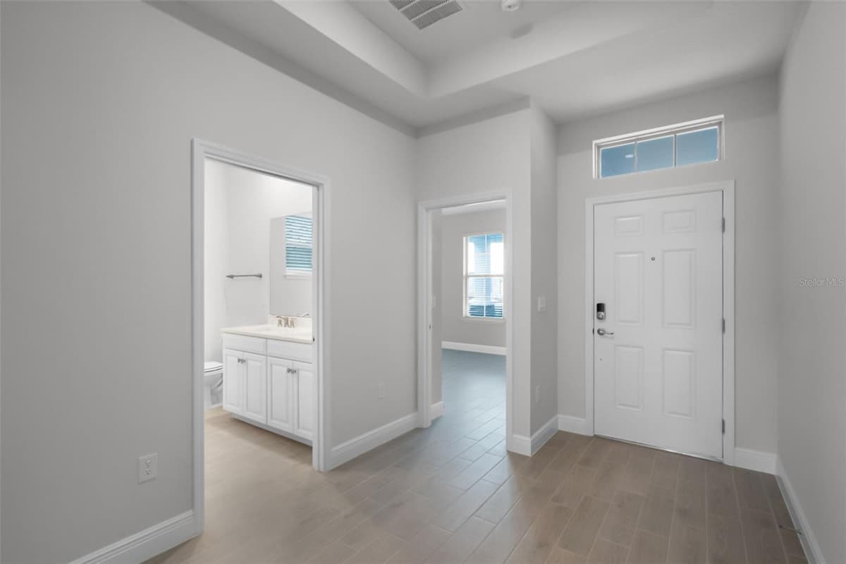 11923 SHINE VIEW LANE — photo 2 of 40