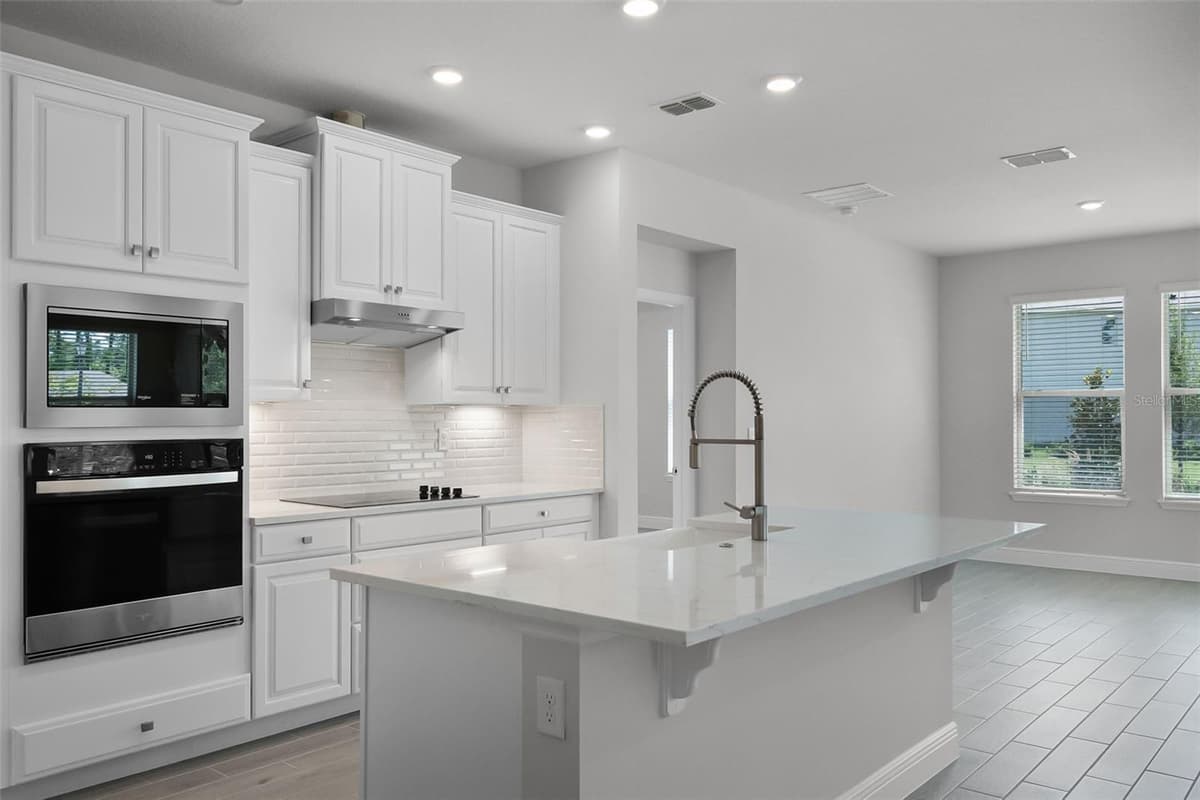 11923 SHINE VIEW LANE — photo 6 of 40