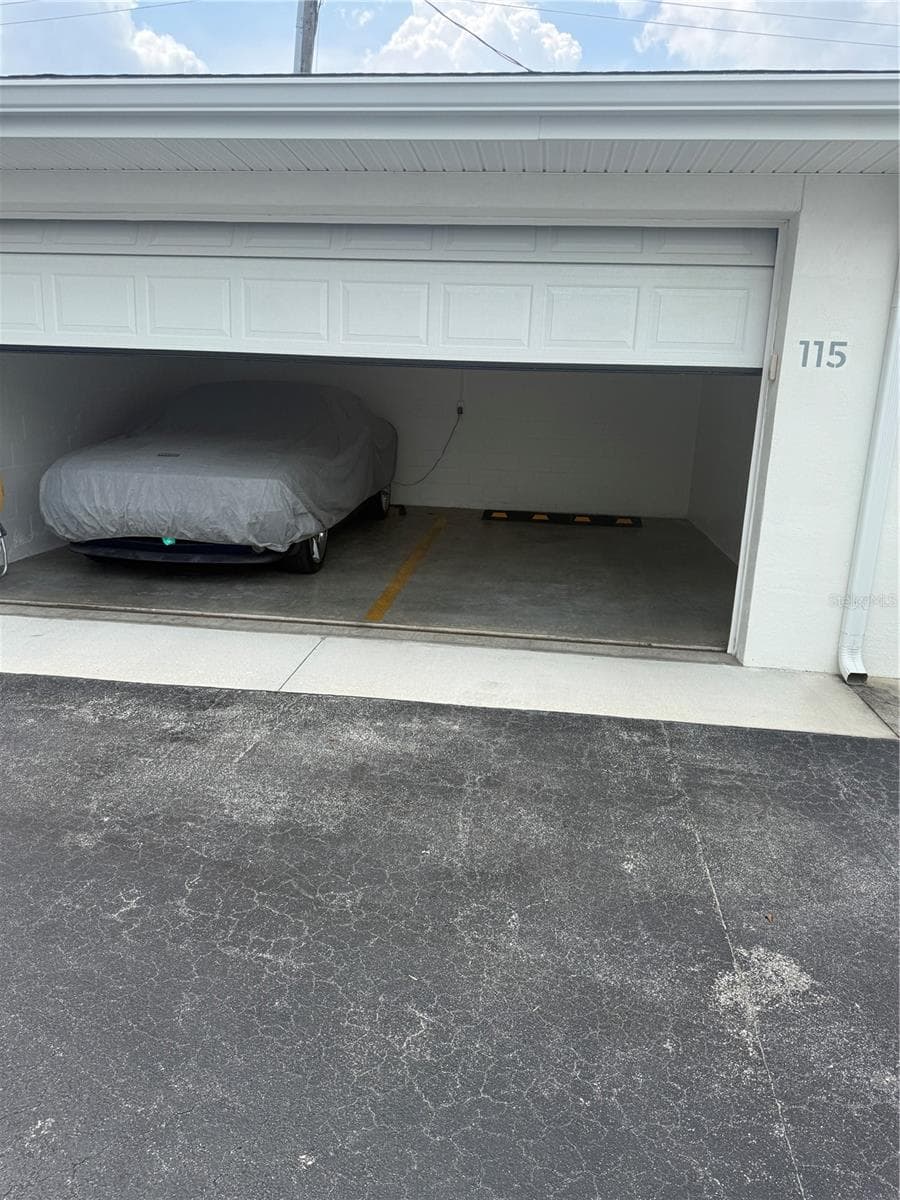 2100 OCEAN SHORE BOULEVARD — photo 17 of 39
