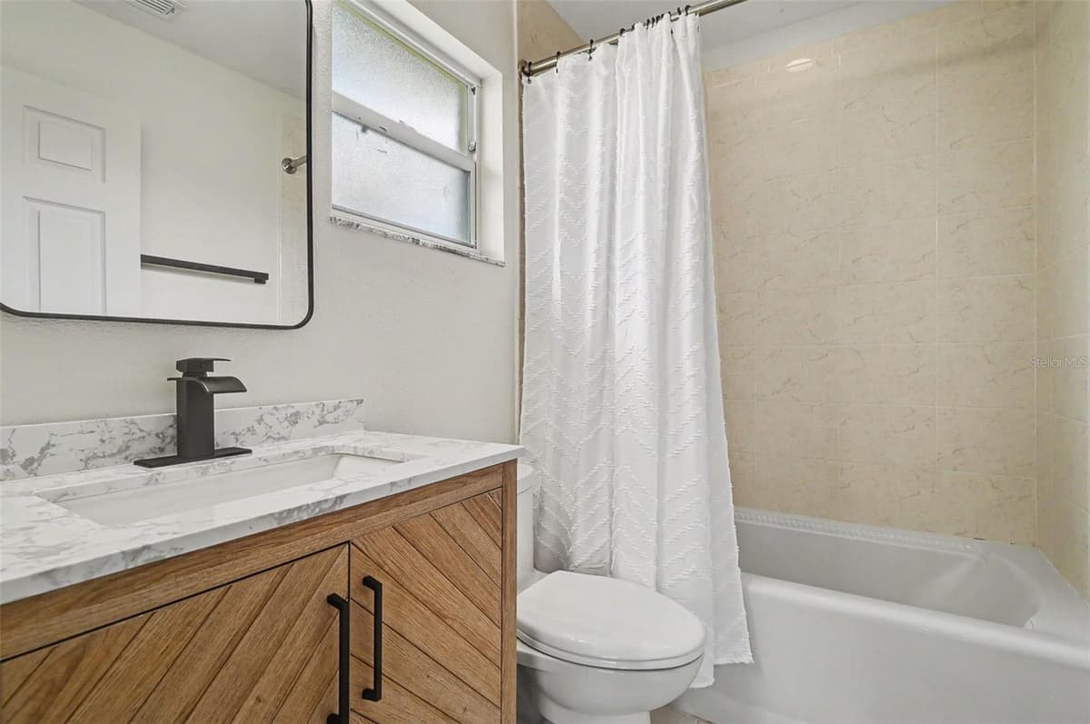 3240 CORAL AVENUE — photo 12 of 33