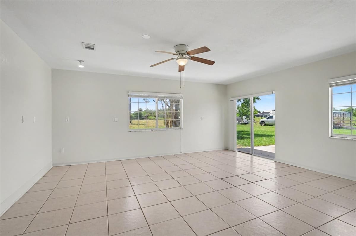 3240 CORAL AVENUE — photo 18 of 33