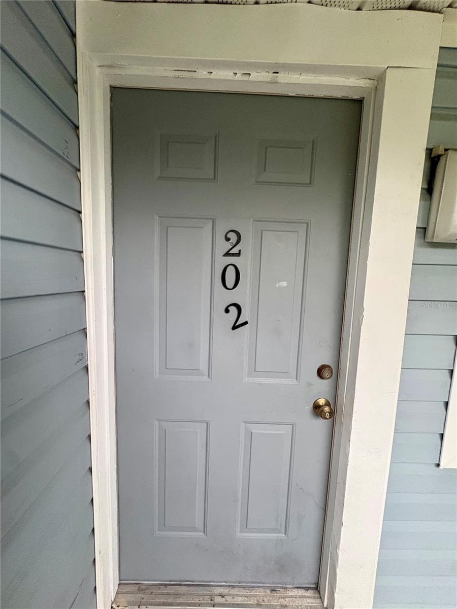 5038 TERRACE PALMS CIRCLE — photo 3 of 31