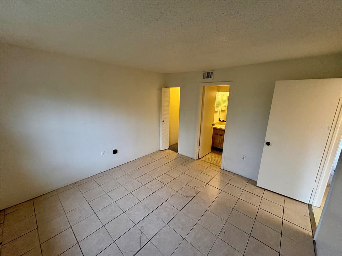5038 TERRACE PALMS CIRCLE — photo 20 of 31