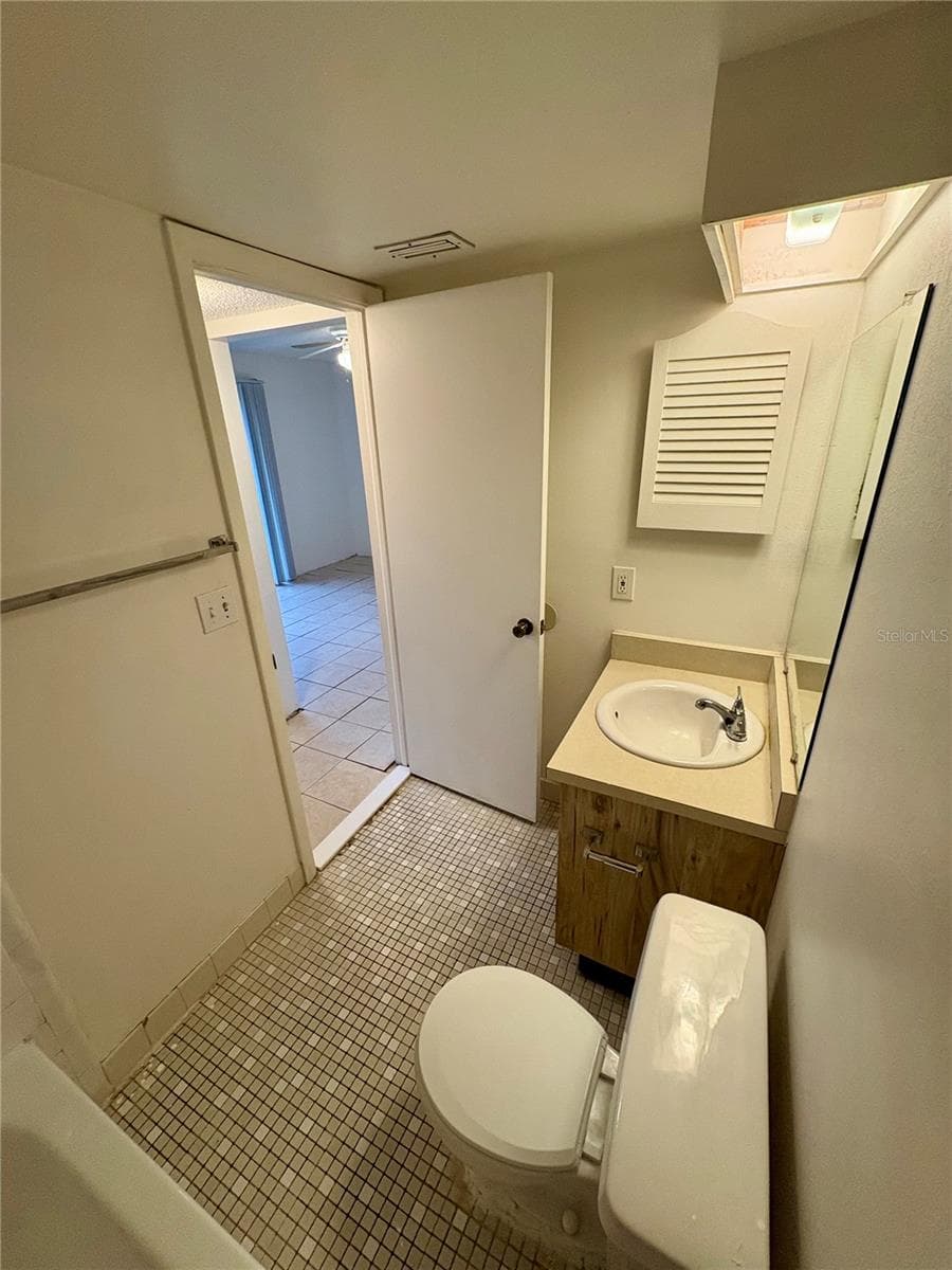5038 TERRACE PALMS CIRCLE — photo 19 of 31