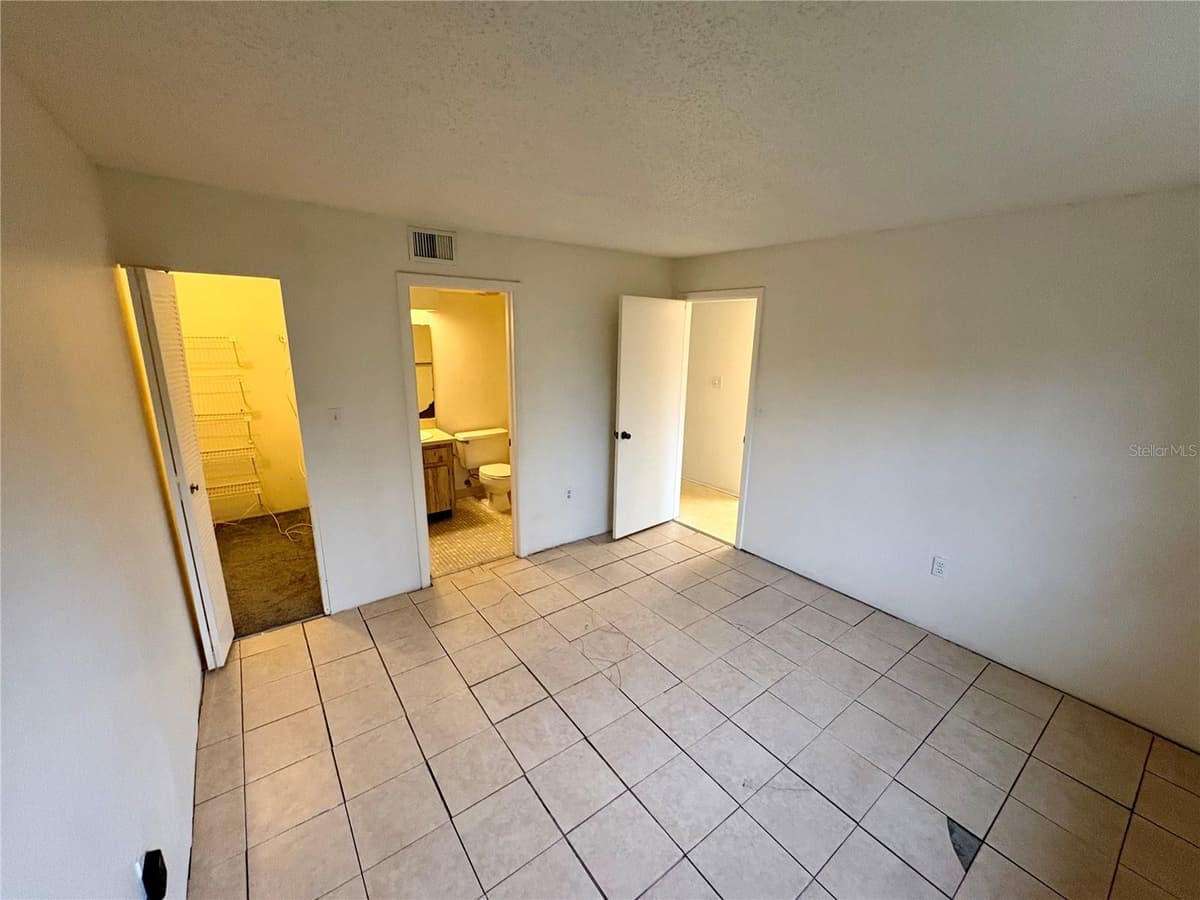 5038 TERRACE PALMS CIRCLE — photo 21 of 31