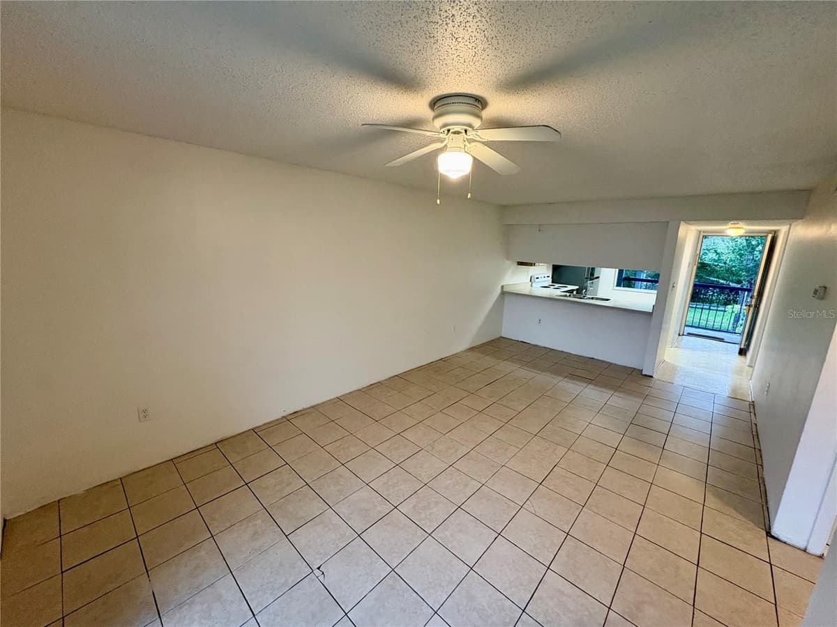 5038 TERRACE PALMS CIRCLE — photo 11 of 31