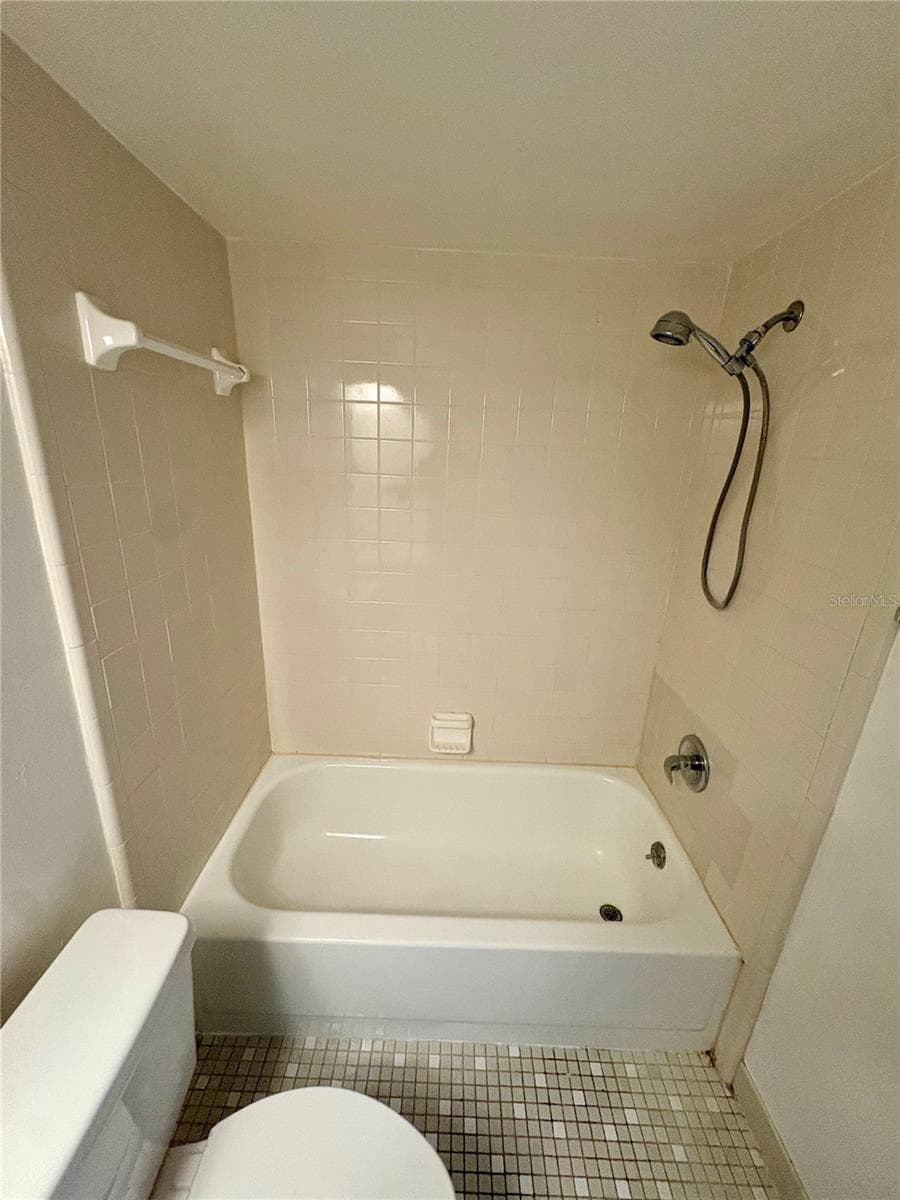 5038 TERRACE PALMS CIRCLE — photo 24 of 31
