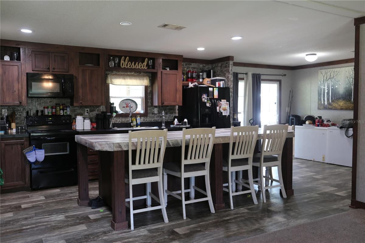9521 66TH LANE — photo 7 of 18