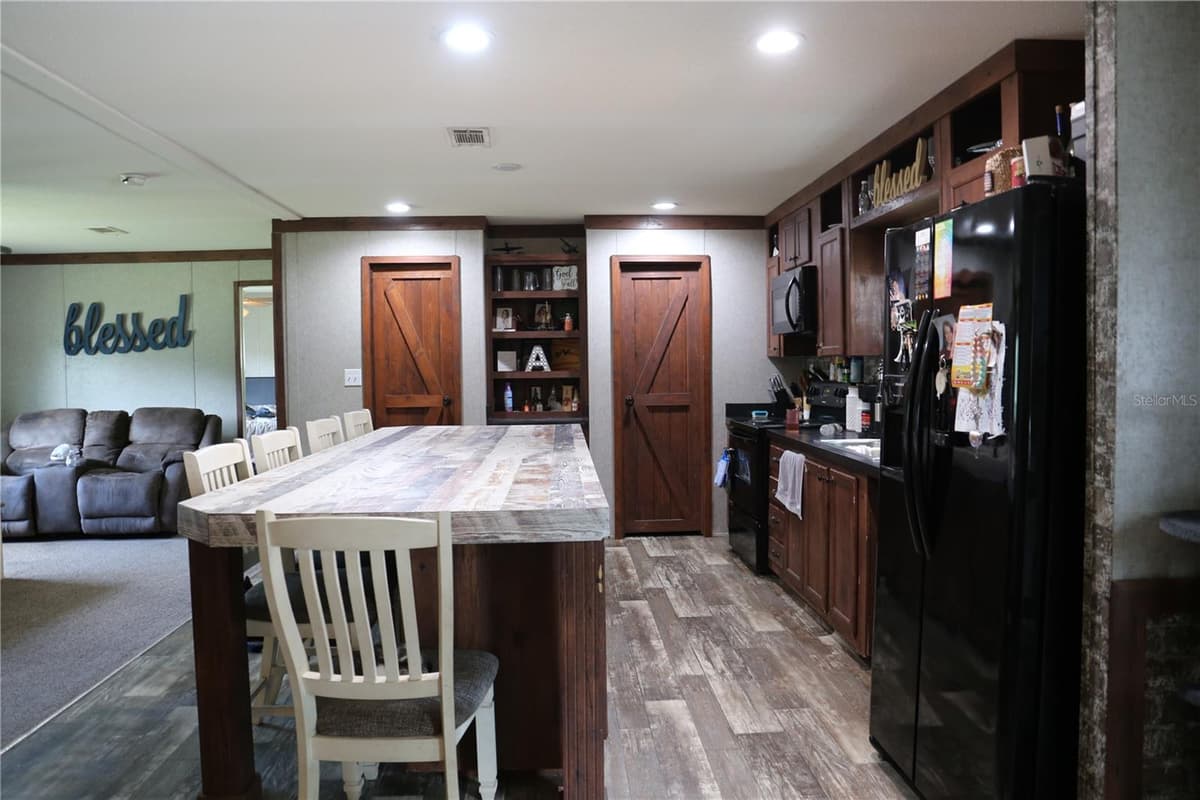 9521 66TH LANE — photo 9 of 18
