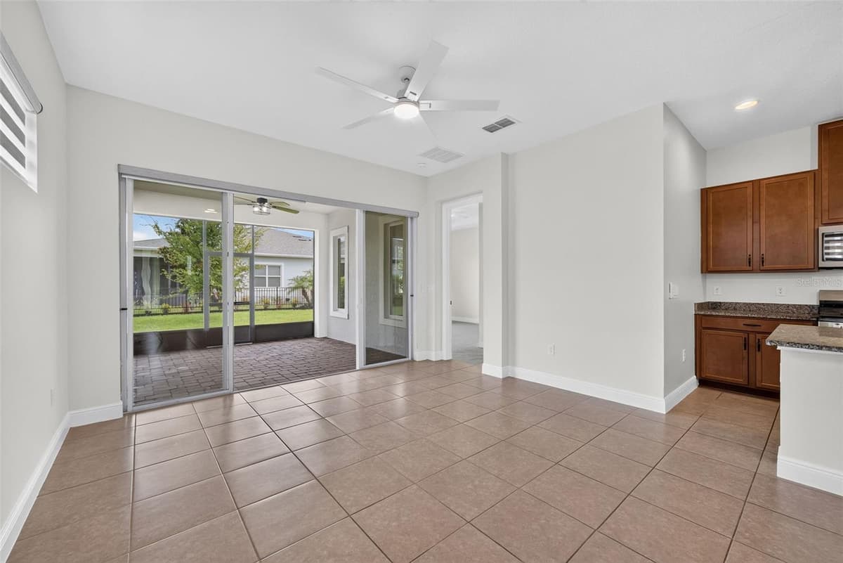 2286 DATURA LOOP — photo 4 of 16