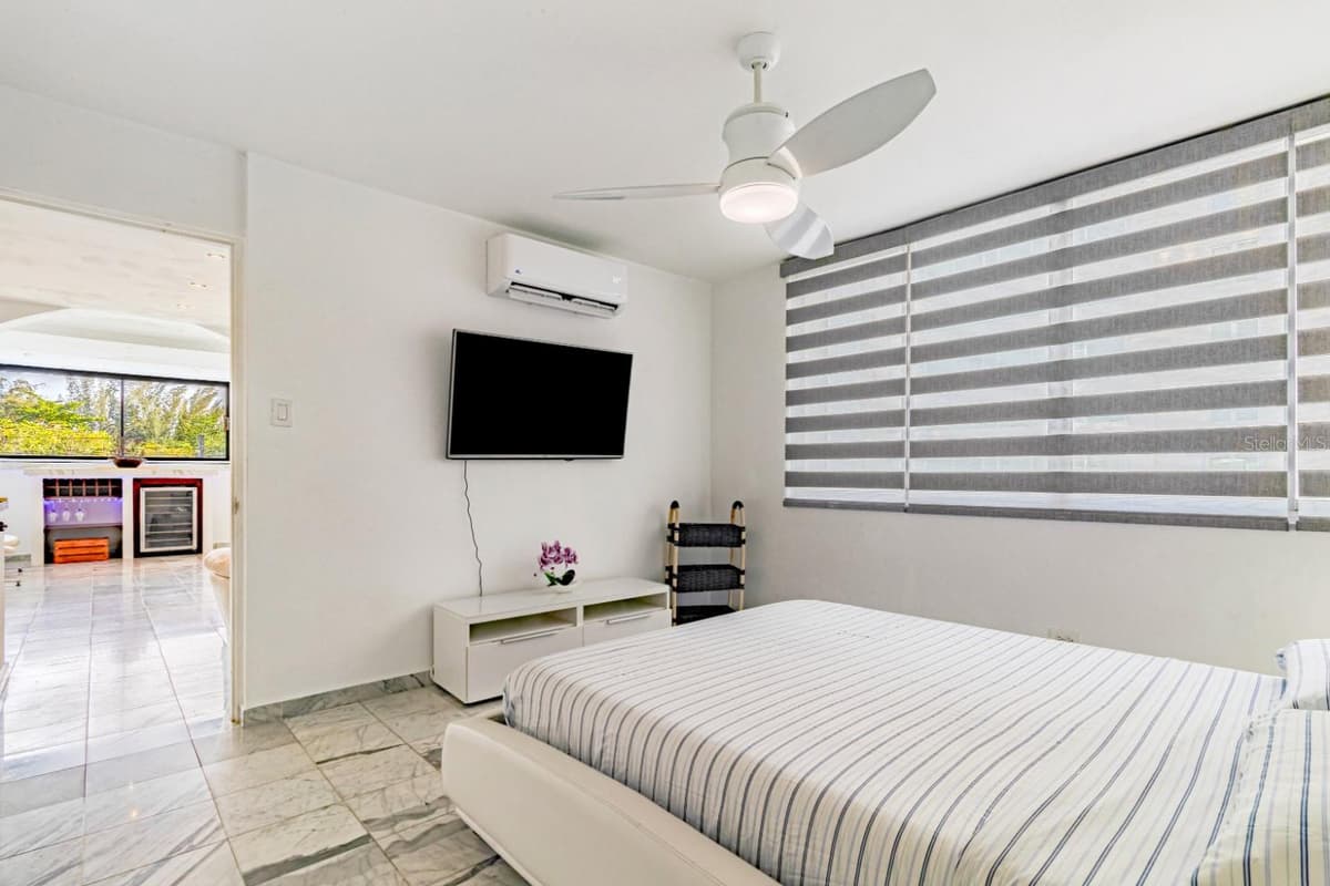 7185 COND. MAR DE ISLA VERDE — photo 10 of 20
