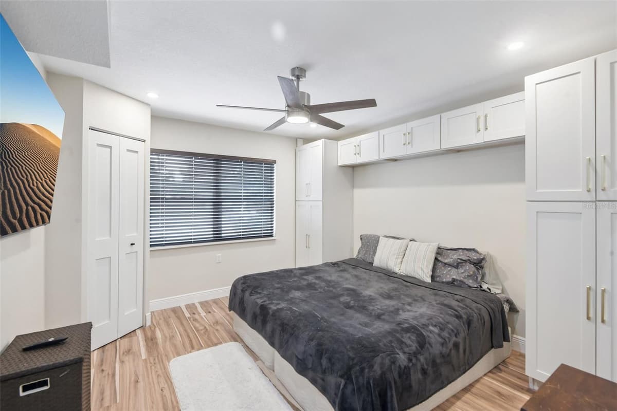 609 WESTWINDS DRIVE — photo 15 of 32