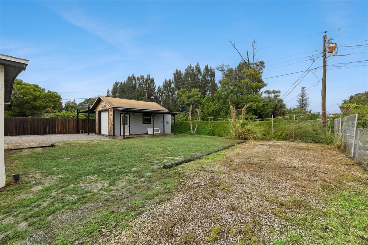 1061 BIANCA DRIVE — photo 19 of 25