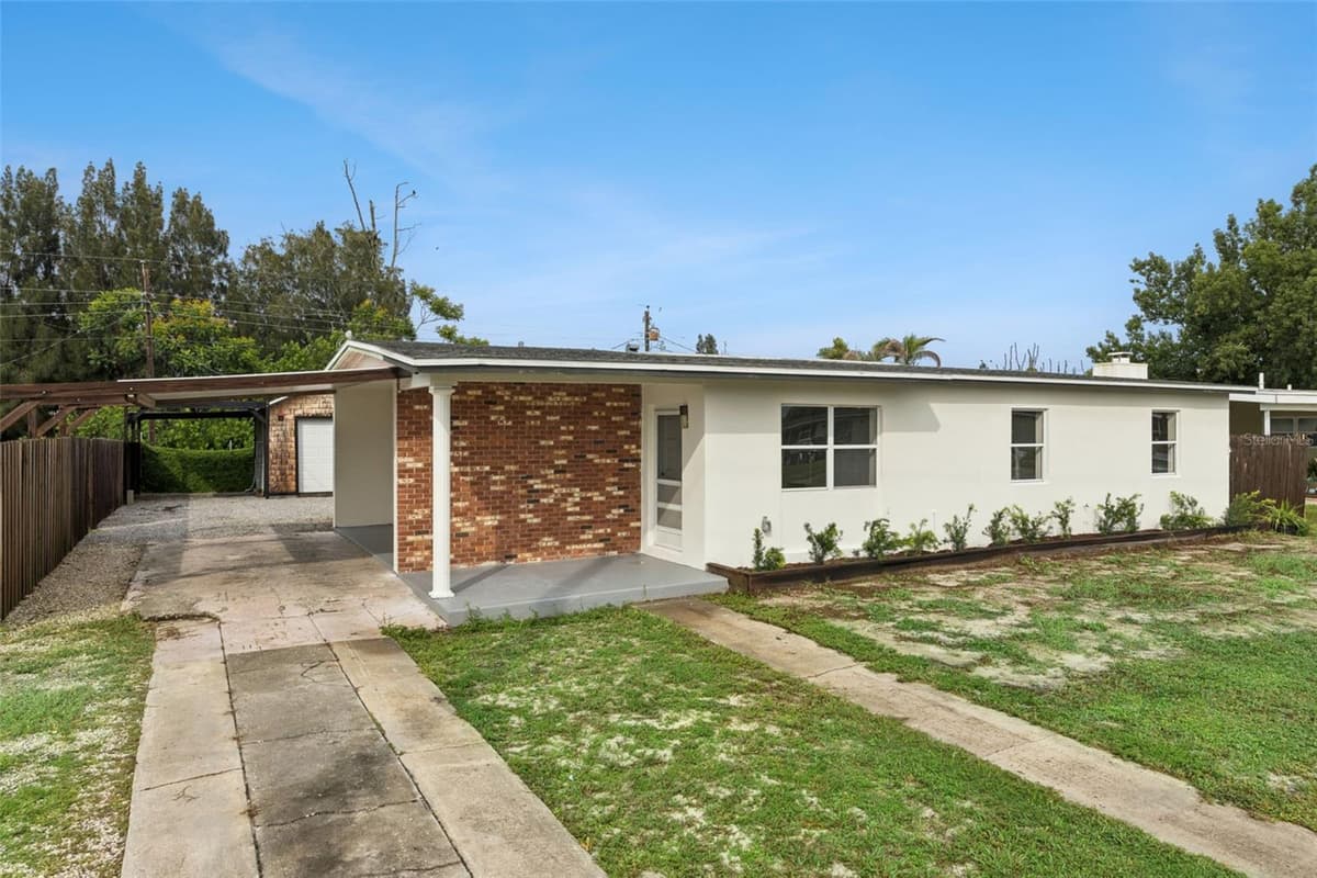 1061 BIANCA DRIVE — photo 3 of 25