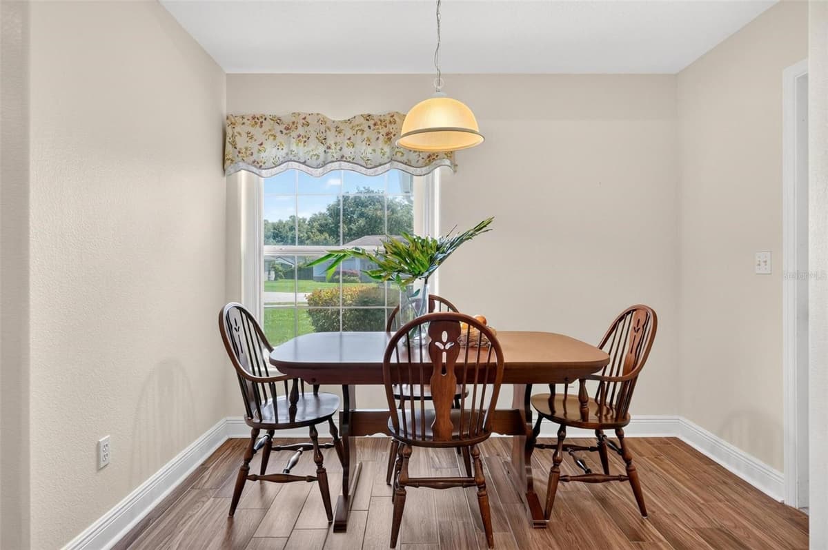 1025 GREEN RIDGE COURT — photo 10 of 69