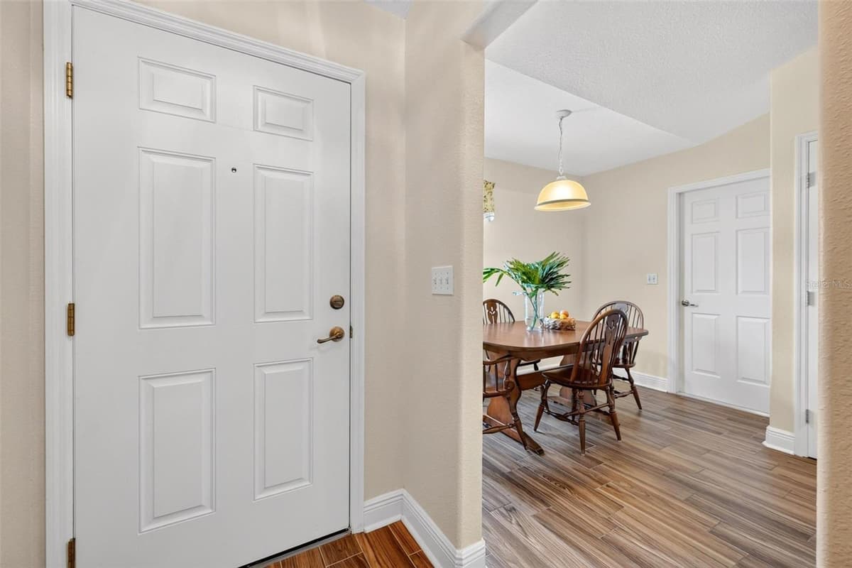 1025 GREEN RIDGE COURT — photo 8 of 69