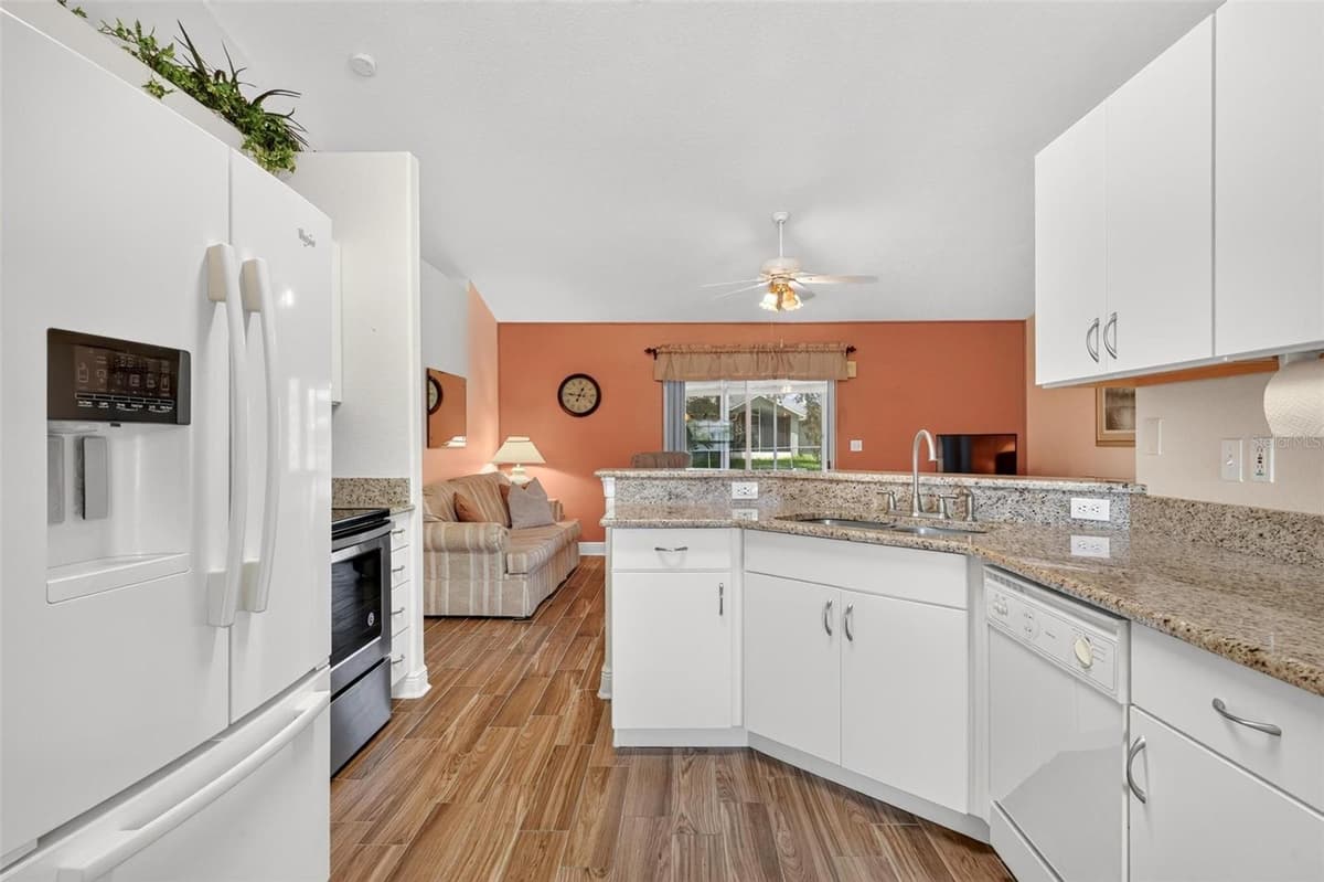 1025 GREEN RIDGE COURT — photo 13 of 69